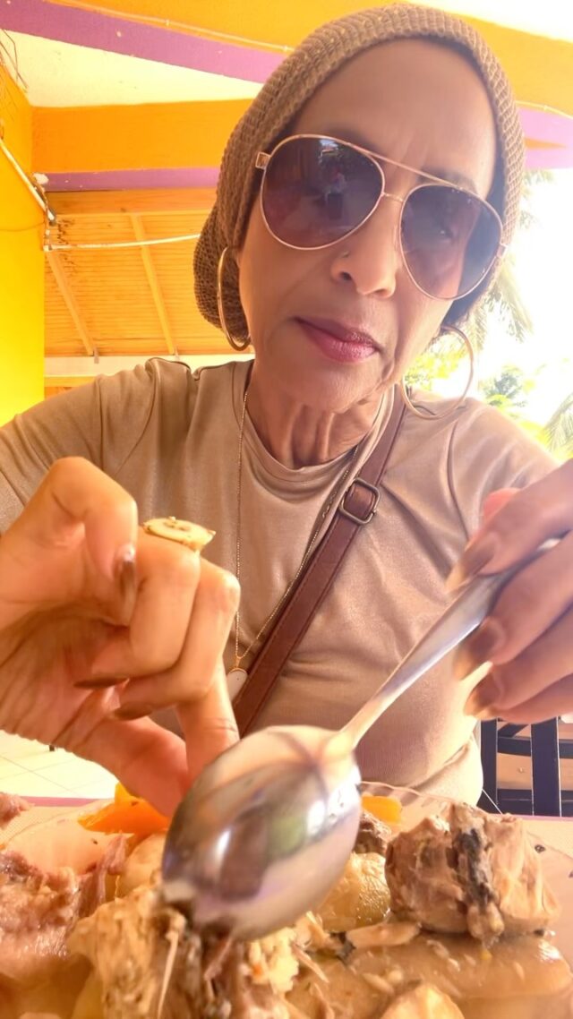 🦋There’s nothing quite like a bowl of traditional Dominican fish broth! 🇩🇲❤️

Today, while spending time at Purple Turtle Beach, I treated myself to one of Dominica’s most beloved dishes. This delicious one-pot meal is made with fresh fish (or smoked fish), smoked meat, ground provisions, cabbage, and other fresh vegetables, all perfectly seasoned with lots of fresh lime. Every spoonful is full of rich, comforting flavor.

For many Dominicans, fish broth is more than just a meal—it’s a Saturday tradition that brings family and friends together. It reminds us of home, our culture, and the simple pleasures of island life.

If you’ve never had authentic Dominican fish broth, you’re missing out! It was absolutely delicious, and I enjoyed every bite.

🇩🇲 Dominica—where every meal tells a story.
#Dominica #FishBroth #PurpleTurtleBeach #TasteOfDominica #IslandLife GroundProvisions DominicanCuisine HomeSweetHomeEnjoy the video—and if you’ve had Dominican fish broth before, let me know what your favorite ingredients are! 🍲🇩🇲 I don’t own the copyrights to this song