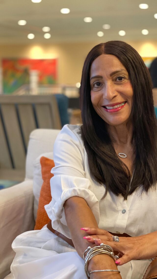 🦋✌🏽❤️Good morning my beautiful people.
I just wanted to share this little video and say how thankful I am this morning. Thankful for life, for strength, for God’s grace, and for every step of this journey.

May your day be filled with gratitude, peace, and blessings.
One life to live — enjoy it. 💛🙏🏽✨

#thesecretofthings Joan