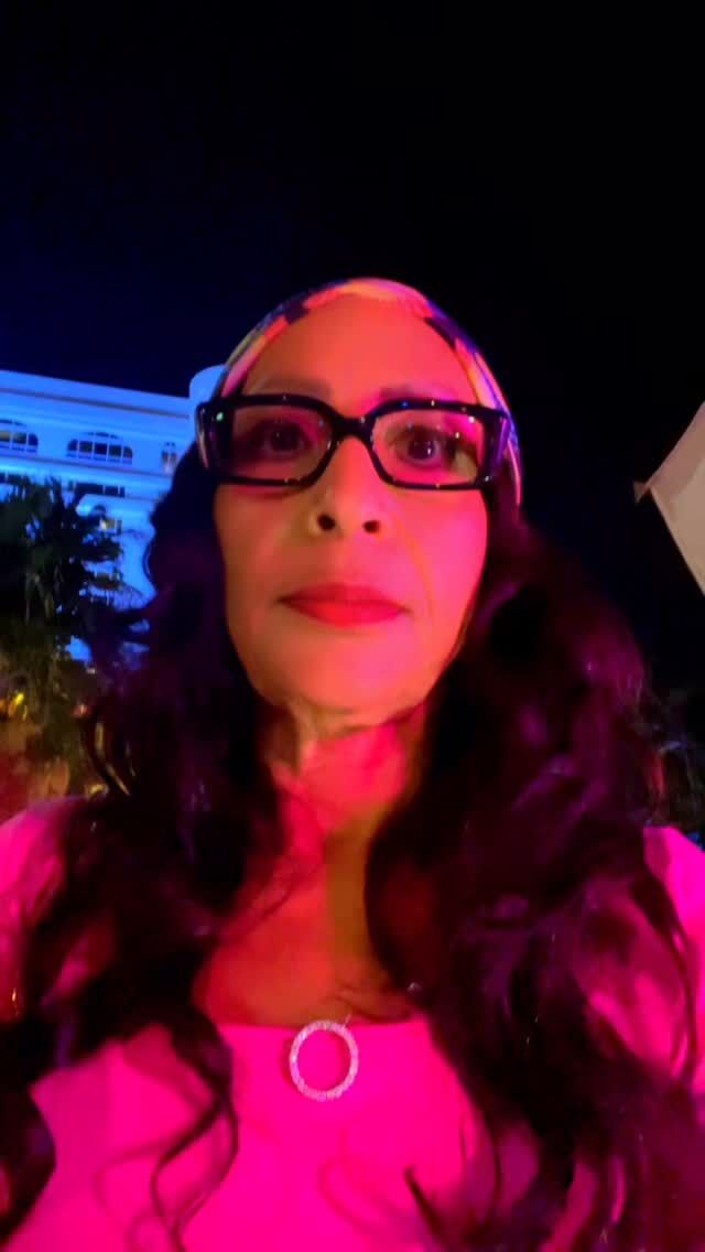 🦋Good Sunday Morning ☀️💛

Last night was truly special. I had the pleasure of spending time with two beautiful sisters from my hometown of Portsmouth, Dominica, Beverly and Fiona. There is something so grounding and comforting about being with people who knew you when you were just a girl growing up on the island.

To reconnect, to laugh, to share memories, and to simply enjoy each other’s presence reminded me how powerful hometown bonds truly are. No matter where life takes us, the roots remain. Portsmouth will always live in our hearts.

It was a fantastic night filled with warmth, joy, and genuine connection. Moments like these remind me how blessed I am to carry my island, my culture, and my people wherever I go.

Wishing everyone a peaceful and blessed Sunday. May today be filled with gratitude, good company, and beautiful moments. 💛🇩🇲